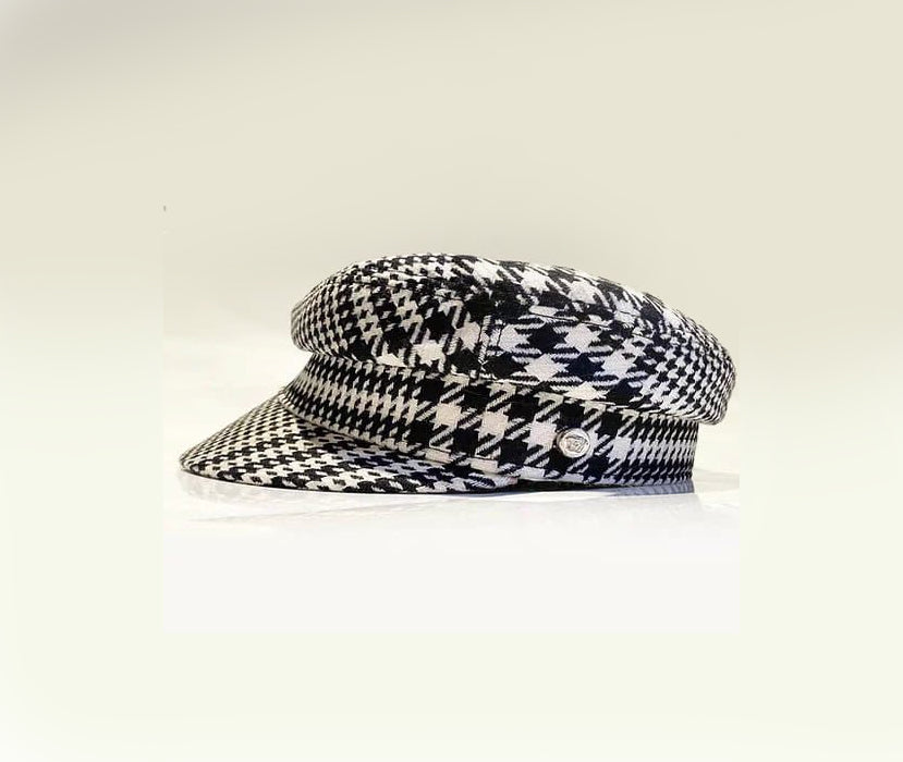 The Christian Dior's Visionary Influence: The Houndstooth Pattern