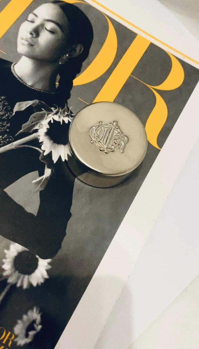 The Resurgence of Royalty: Unpacking the Christian Dior 1951 Archival Crest (1980s Revival)