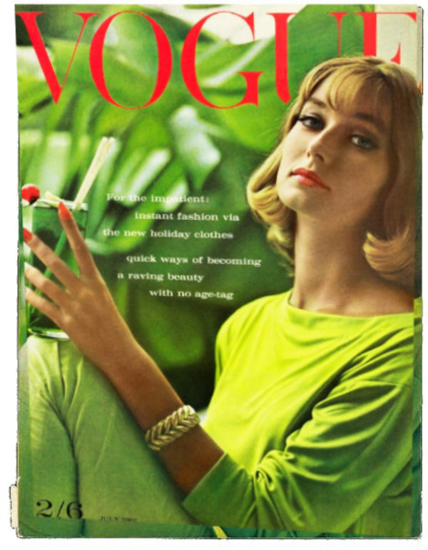 1961 VOGUE Magazine - Cover by Eugene Vernier Bond Girl Tania Mallet - STYLE-CHNGR