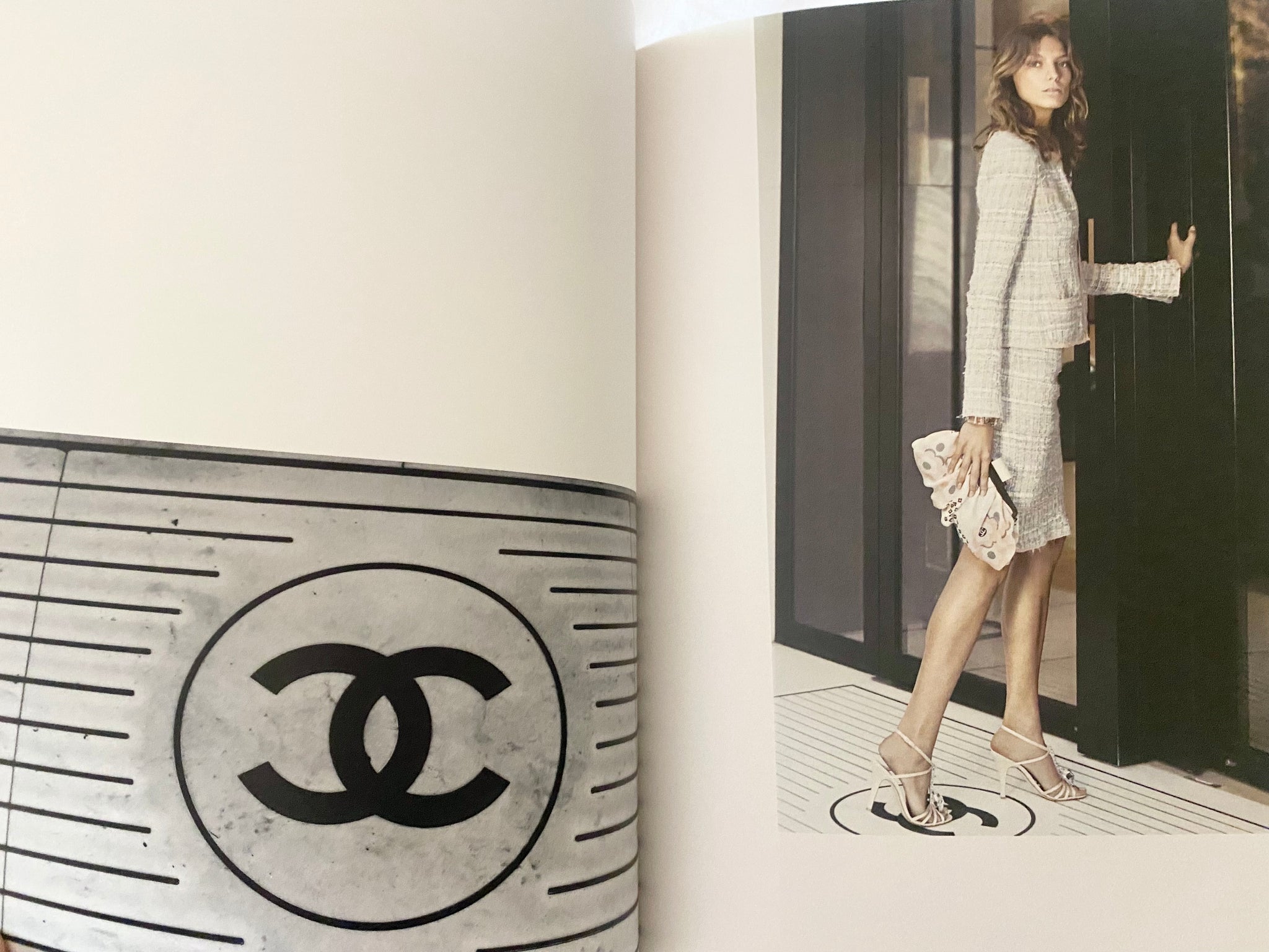 2005 Chanel Karl  Lagerfeld Spring Summer Runway Lookbook