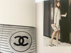 2005 Chanel Karl  Lagerfeld Spring Summer Runway Lookbook