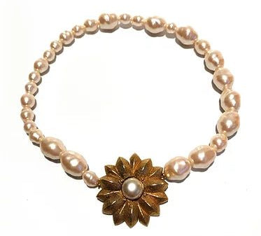 1980s GIVENCHY BAROQUE PEARL CLASP GOLD TONE CHOKER NECKLACE - STYLE-CHNGR