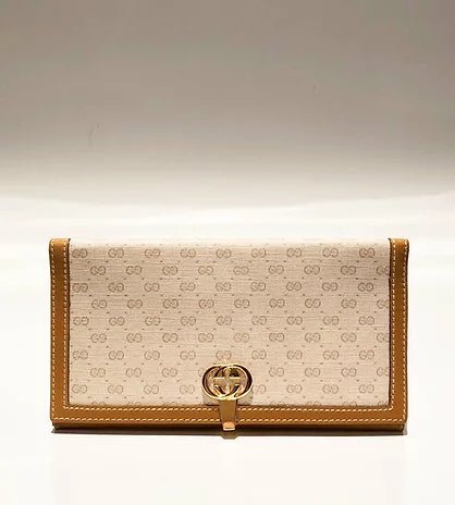 1980s Gucci Brown Cream interlocking logo clutch monogram wallet - STYLE-CHNGR