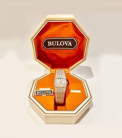 1970s BULOVA SILVER MESH METAL DRESS WATCH - STYLE-CHNGR