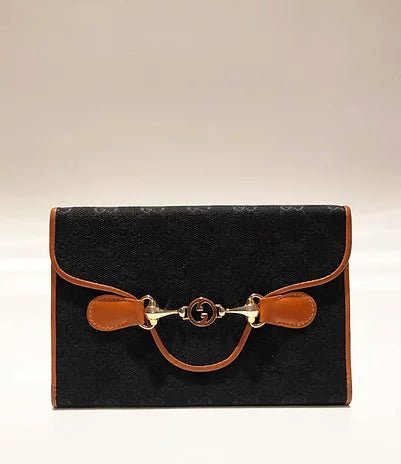 1990s GUCCI GG INTERLOCKING MONOGRAM TAN PASSPORT WALLET - STYLE-CHNGR