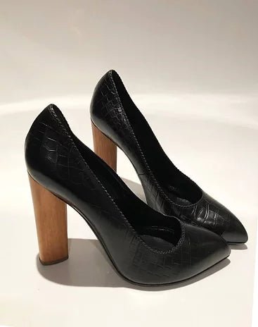 YVES SAINT LAURENT CHARLOTTE MILLENNIUM PUMPS - STYLE-CHNGR